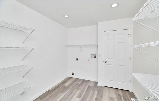 $339,900 | 132 Mill Spring Lane, St. Peters, MO 63376