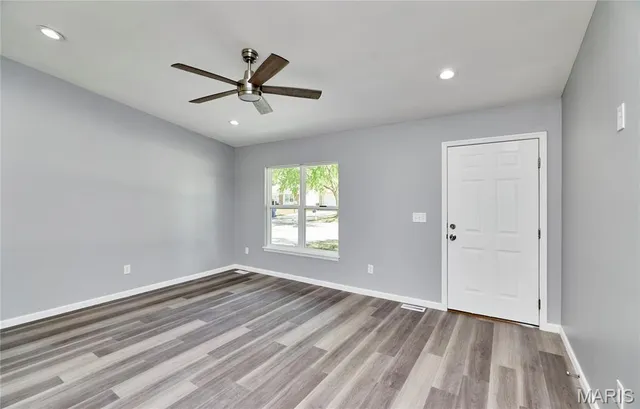 $339,900 | 132 Mill Spring Lane, St. Peters, MO 63376