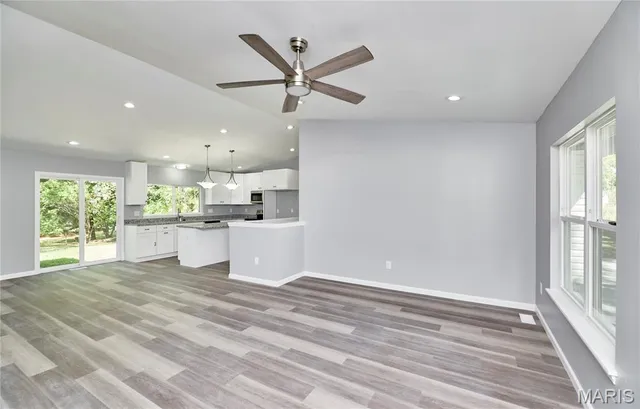 $339,900 | 132 Mill Spring Lane, St. Peters, MO 63376