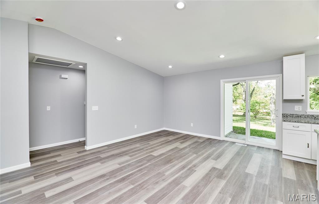 132 Mill Spring Lane St. Peters, MO 63376 - Photo 9 of 48