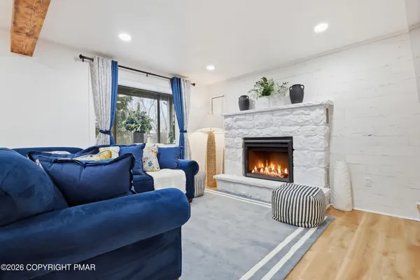 $295,000 | 2398 Woodcrest Drive, East Stroudsburg, PA 18302