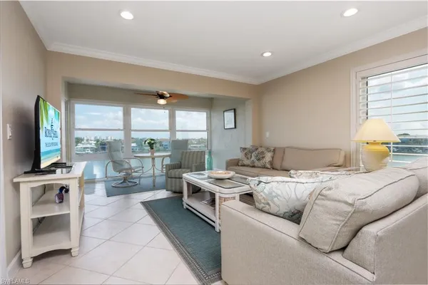 $10,000 | 271 Southbay Drive, Unit 155, Naples, FL 34108