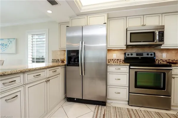 $10,000 | 271 Southbay Drive, Unit 155, Naples, FL 34108