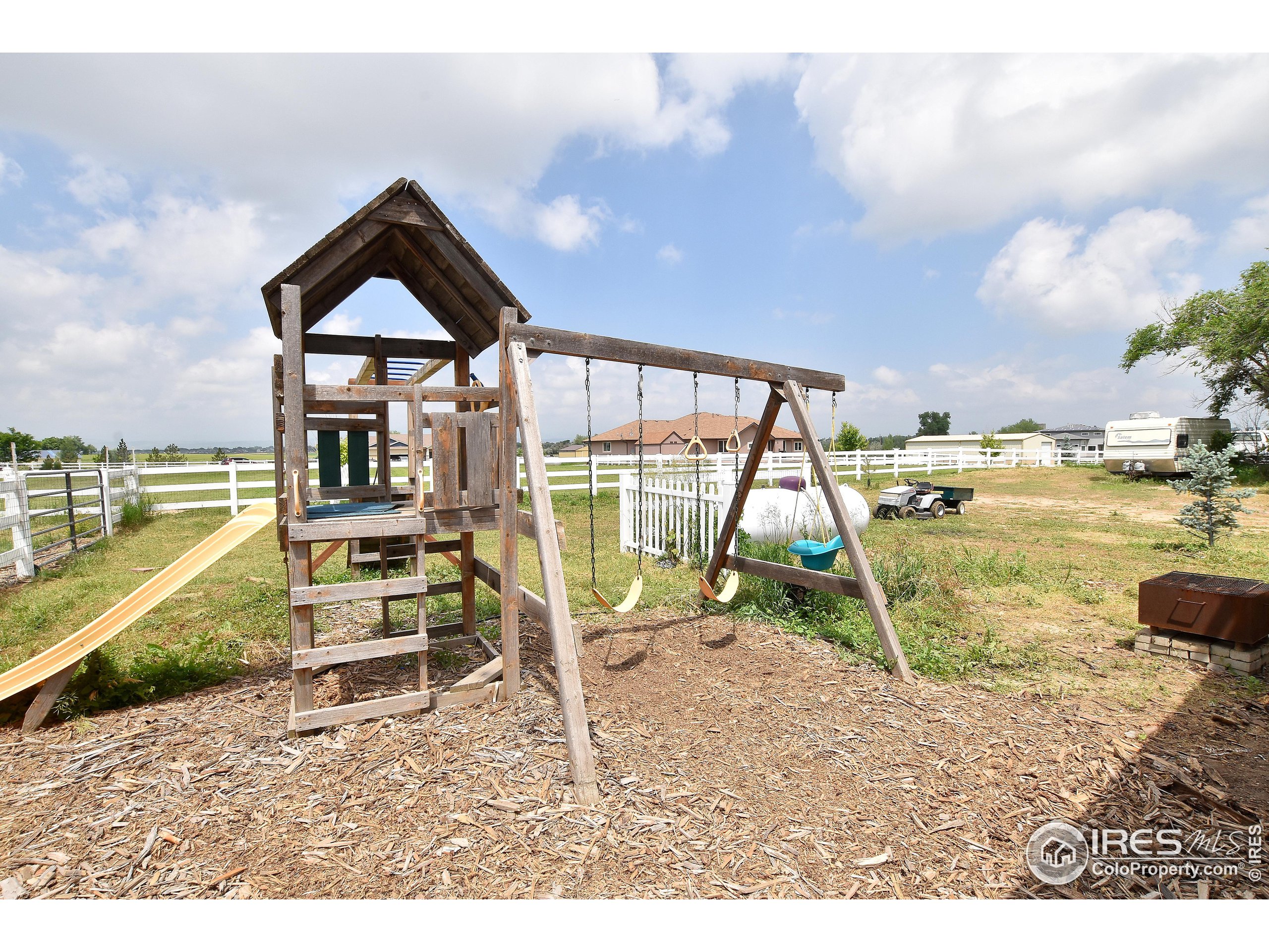 754 E Highway Berthoud, CO 80513 - Photo 28 of 37