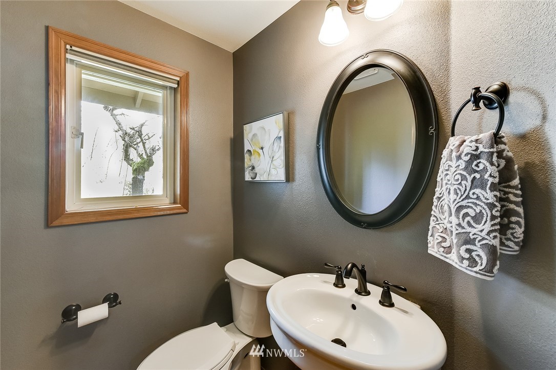 1416 231st Street Southeast Bothell, WA 98021 - Photo 4 of 26