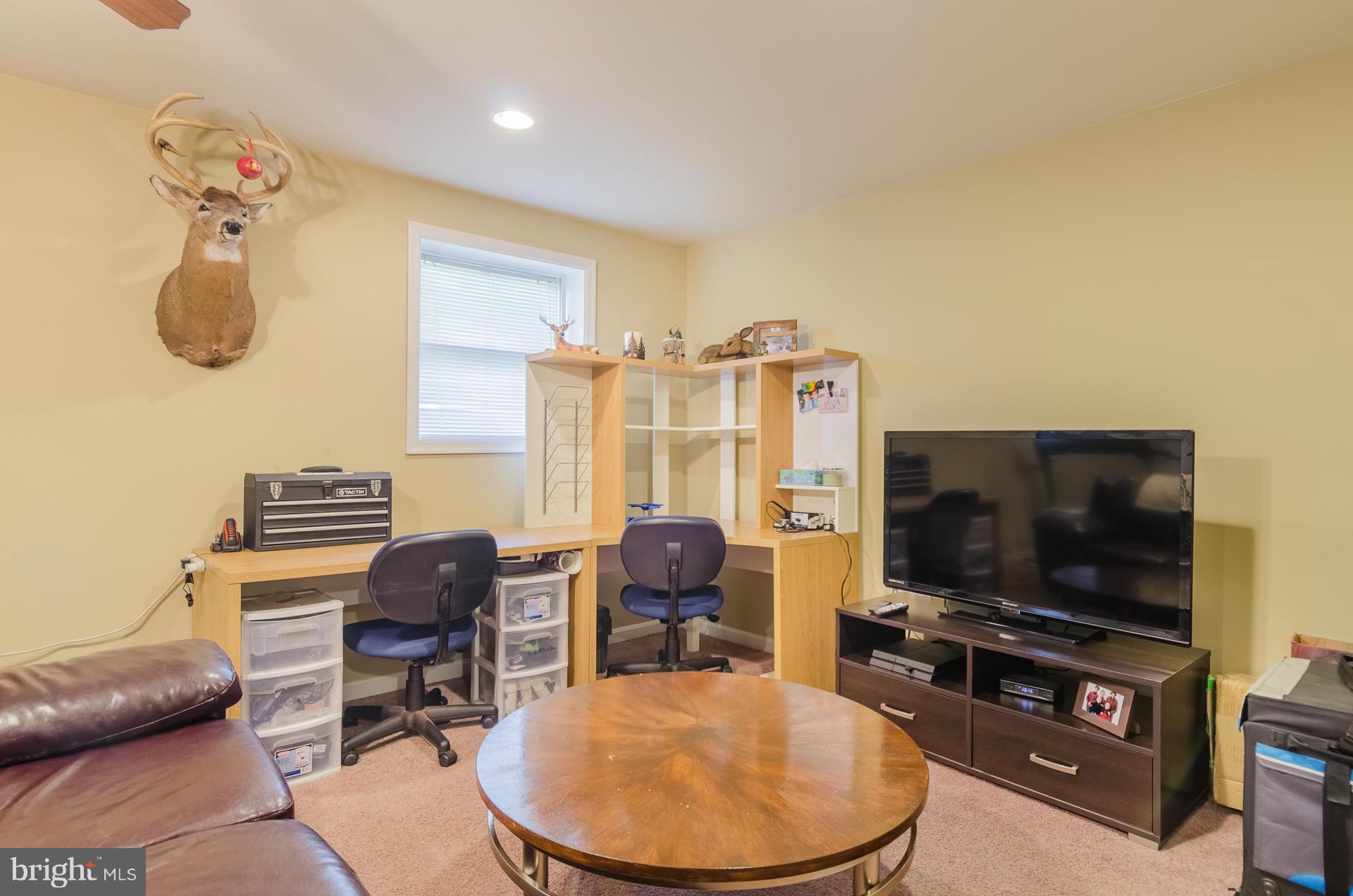 8222 Philadelphia Road Baltimore, MD 21237 - Photo 21 of 30 Family Room