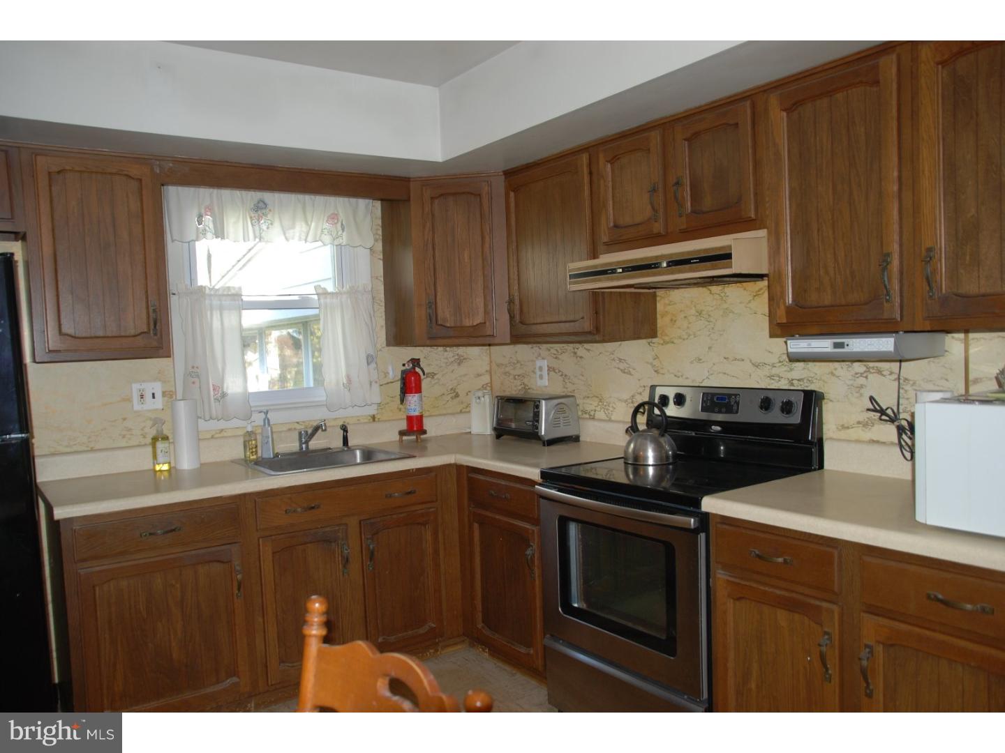 705 South Chester Road West Chester, PA 19382 - Photo 7 of 22 Kitchen