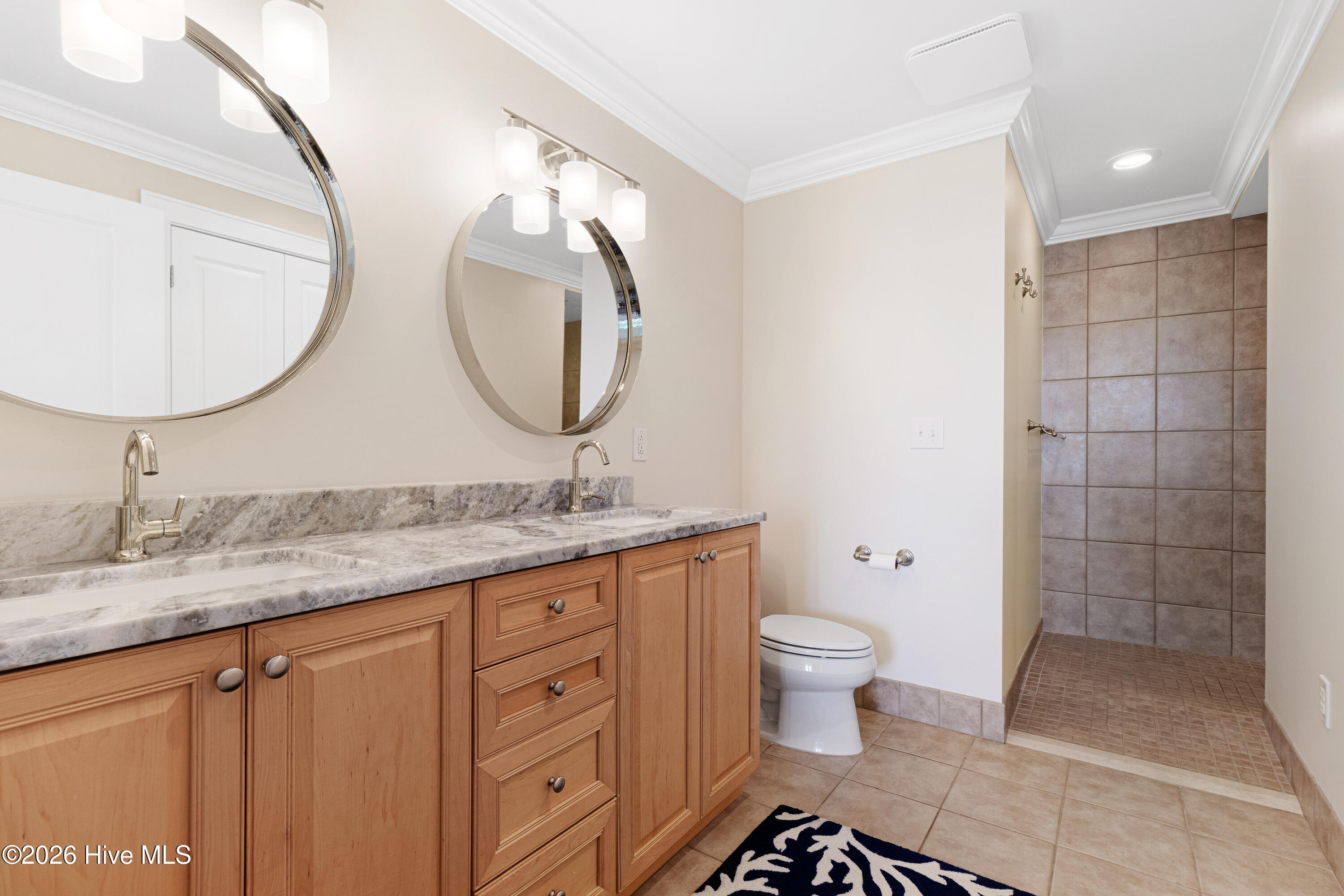 212 Old Causeway Road, Unit 107 & B13 SLIP Beaufort, NC 28516 - Photo 18 of 49 Primary bath