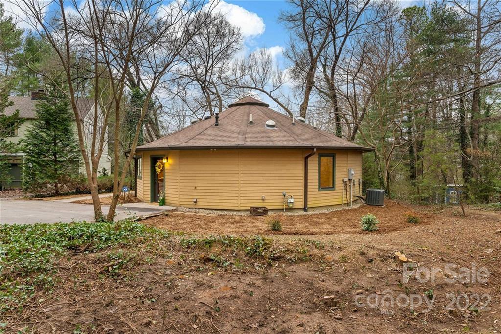 174 A Weston Road Arden, NC 28704 - Photo 3 of 31 a front view of a house with a yard
