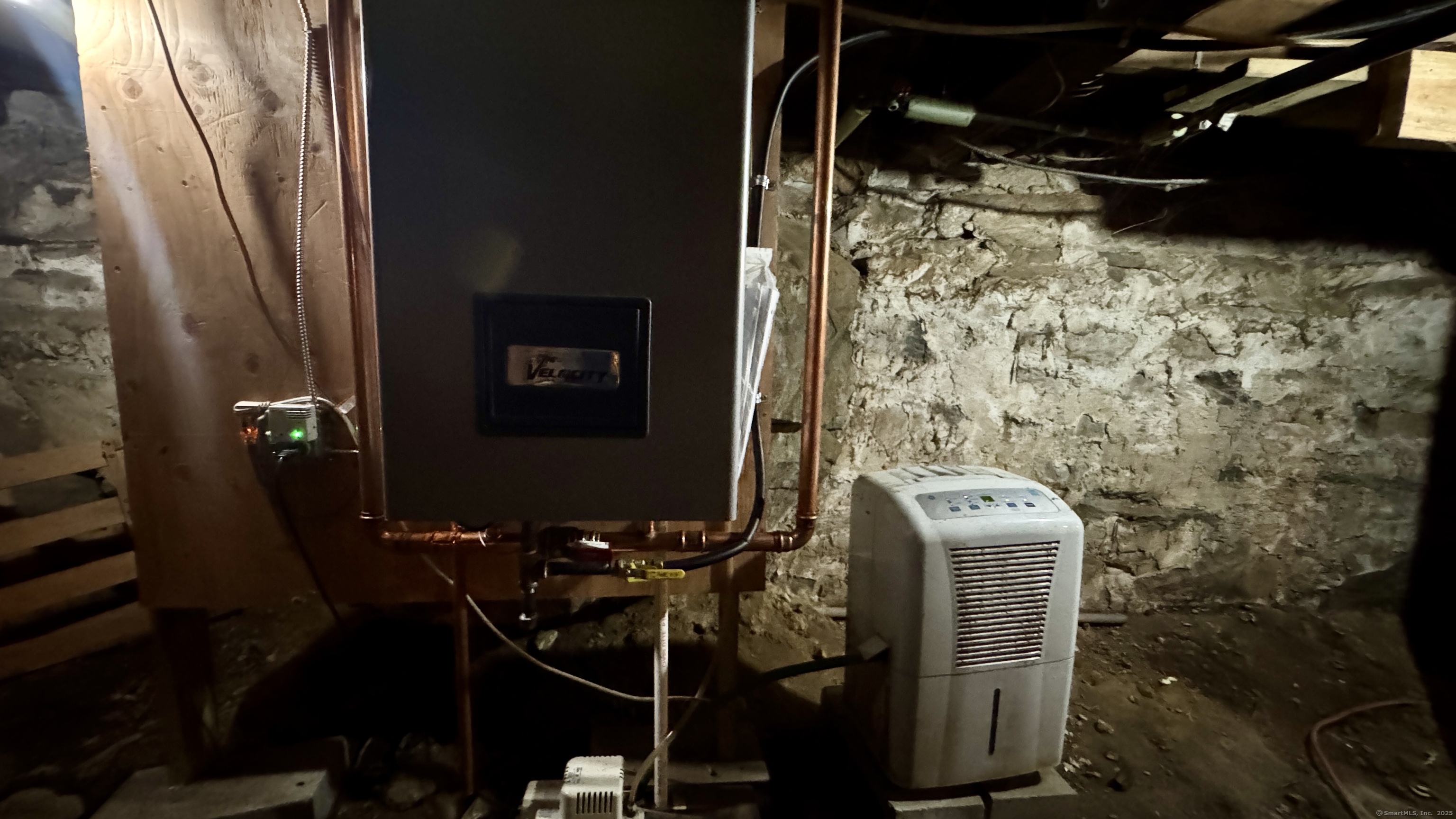 462 Norwich Road Plainfield, CT 06374 - Photo 17 of 23 a bathroom with shower