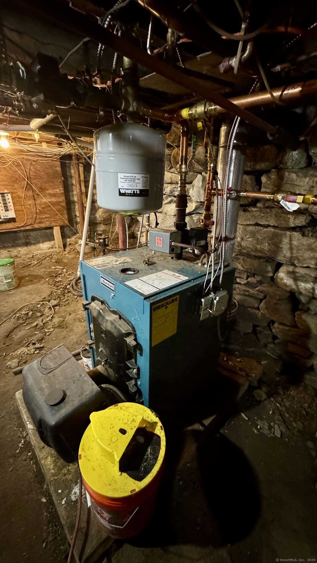 462 Norwich Road Plainfield, CT 06374 - Photo 19 of 23 a view of a backyard of a house