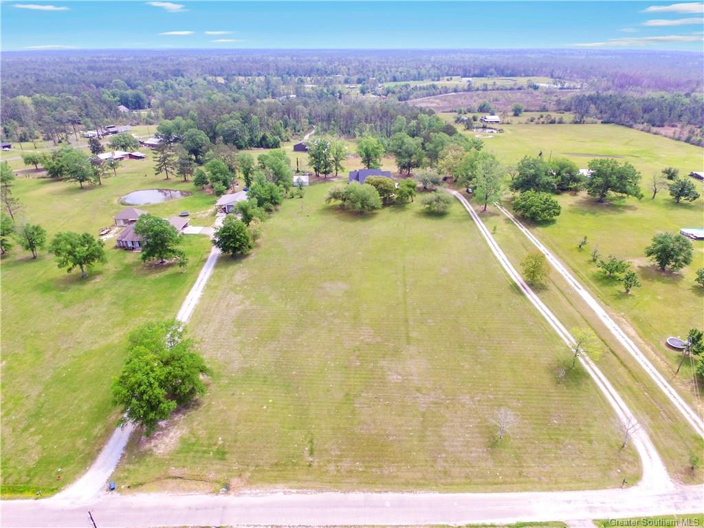 211 Dickerson Road Dequincy, LA 70633 - Photo 12 of 29 Gallery Image 12