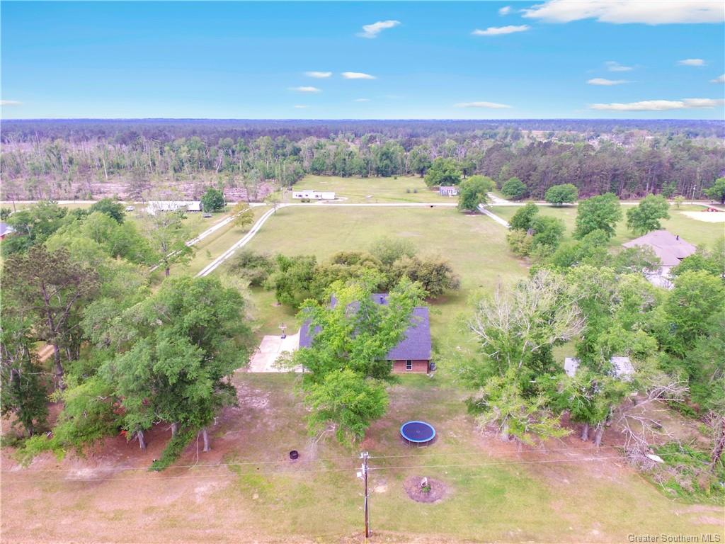 211 Dickerson Road Dequincy, LA 70633 - Photo 13 of 29 Gallery Image 13