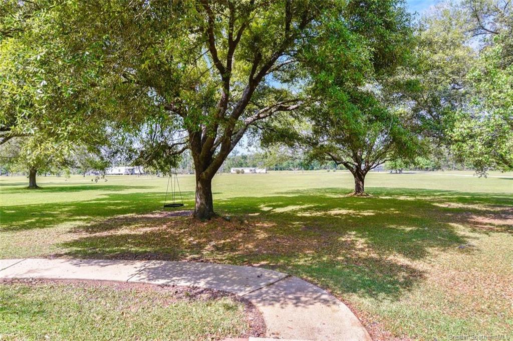 211 Dickerson Road Dequincy, LA 70633 - Photo 9 of 29 Gallery Image 9