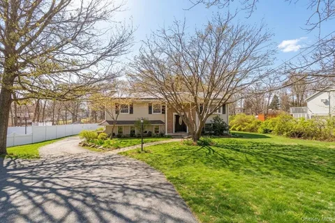 $650,000 | 96 Fairmont Road, Mahopac, NY 10541