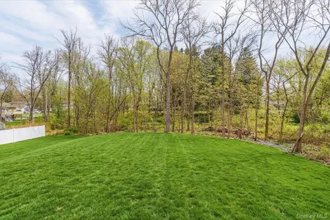 $650,000 | 96 Fairmont Road, Mahopac, NY 10541