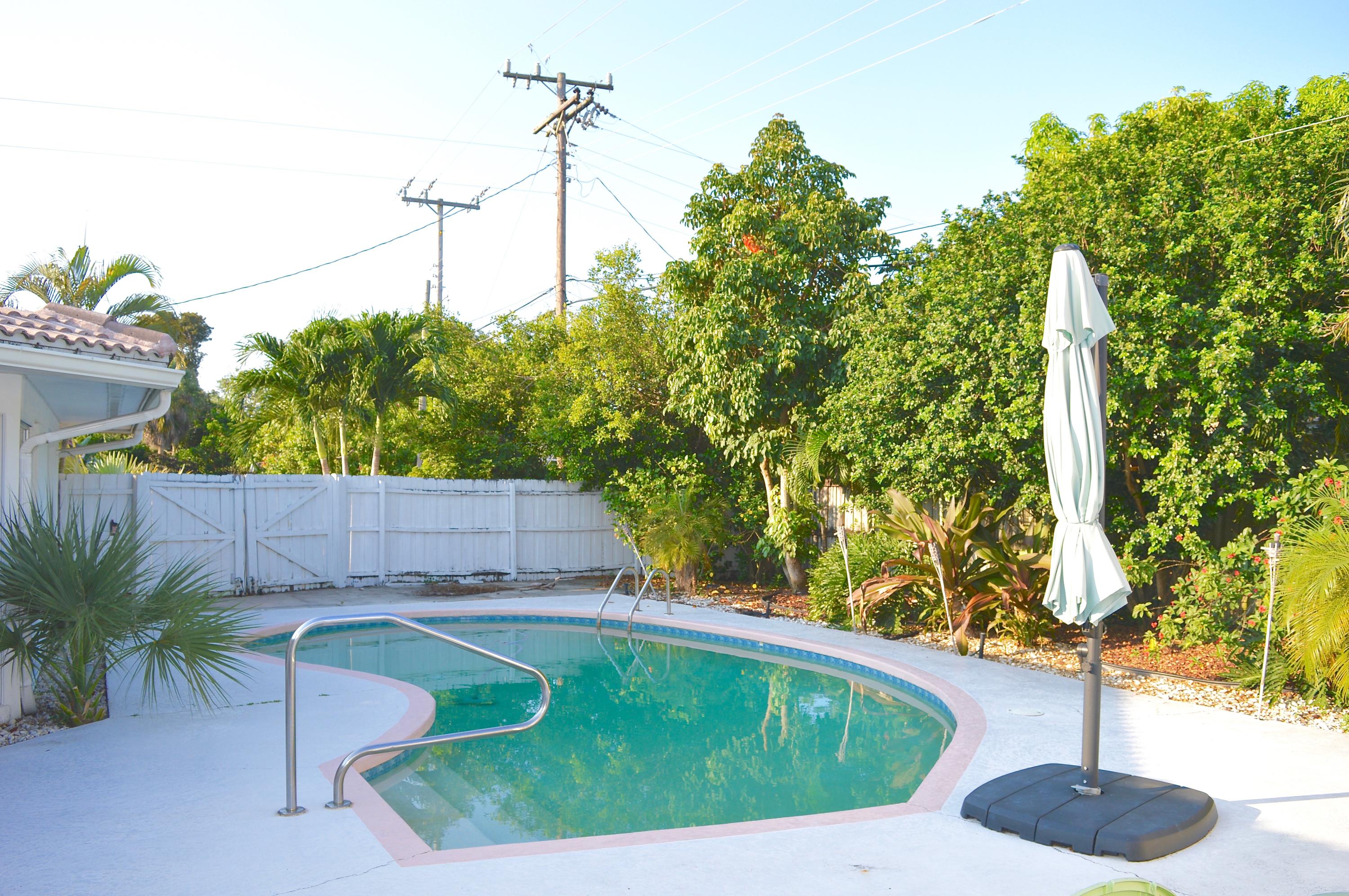 374 Northwest 12th Avenue Boca Raton, FL 33486 - Photo 31 of 37 pool