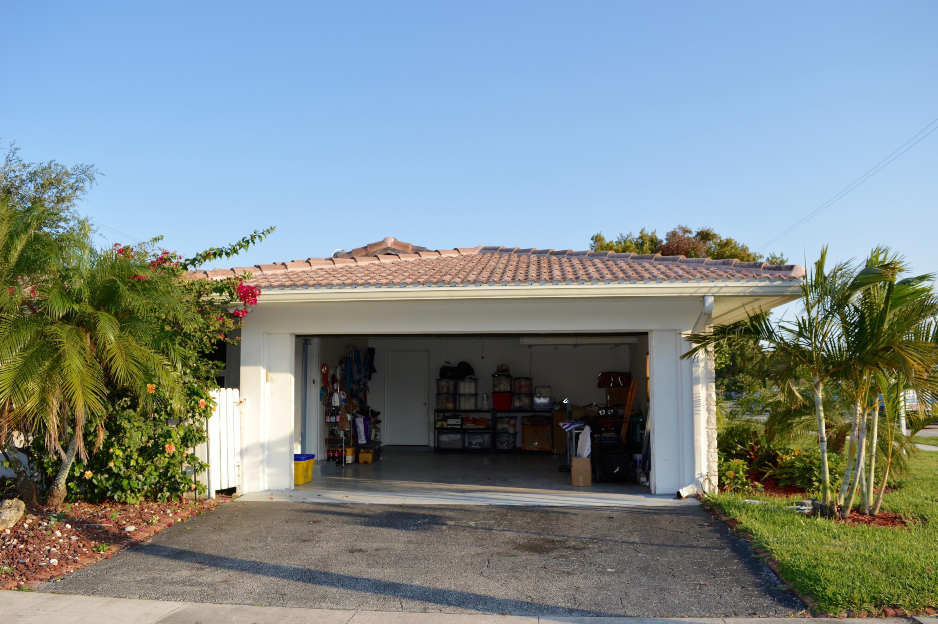374 Northwest 12th Avenue Boca Raton, FL 33486 - Photo 36 of 37 2 car garage