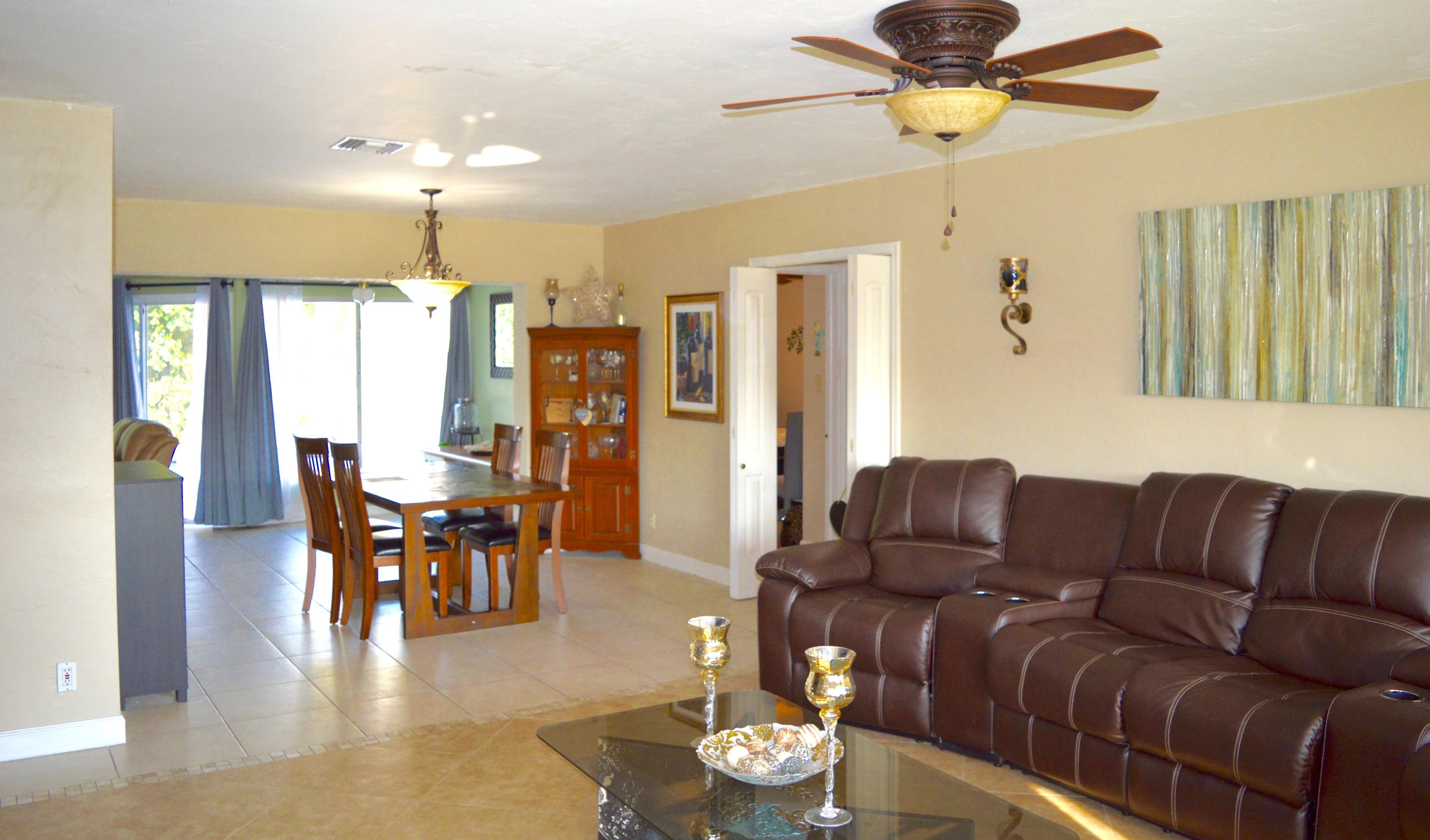 374 Northwest 12th Avenue Boca Raton, FL 33486 - Photo 5 of 37 living room 1