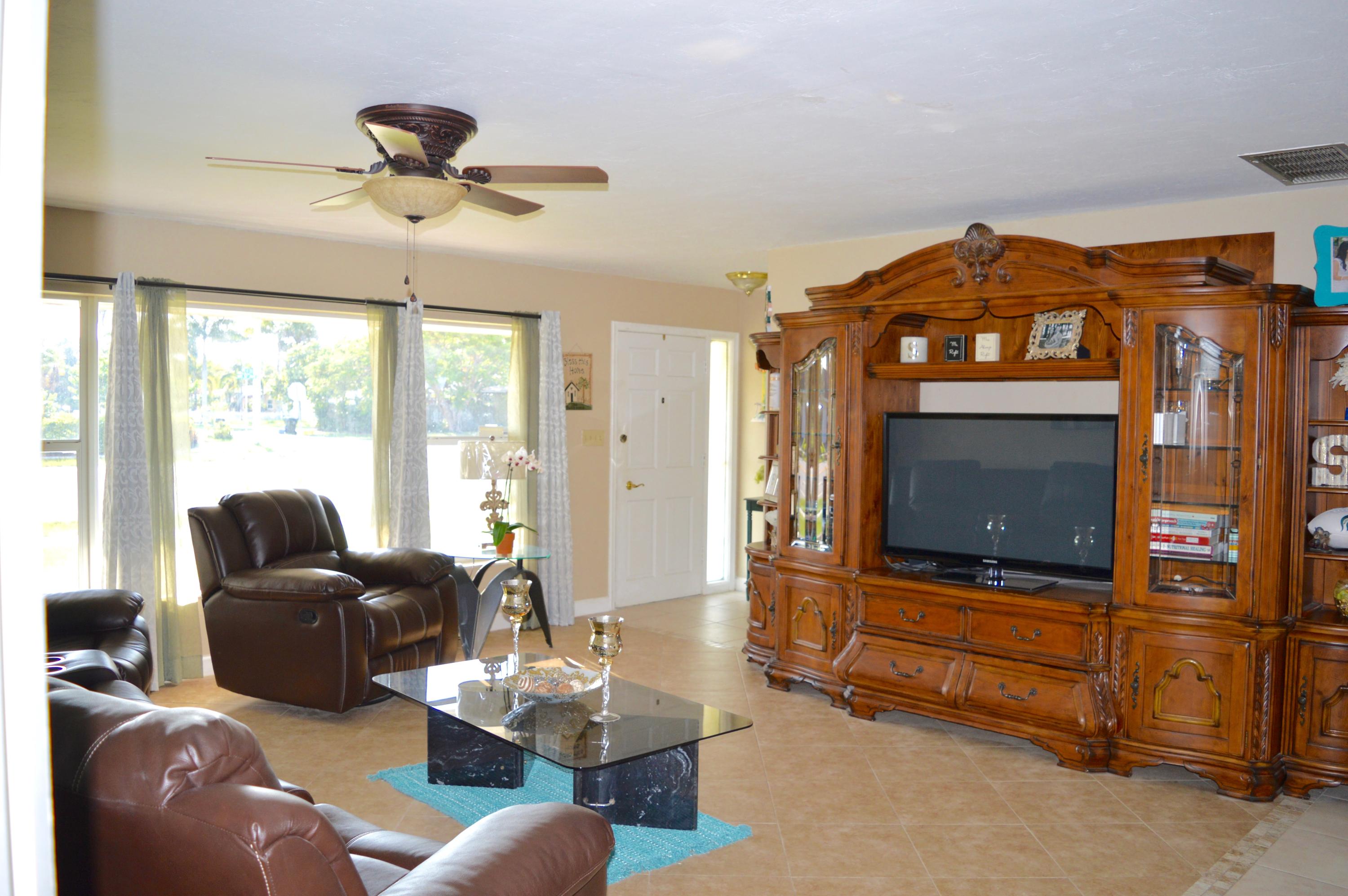 374 Northwest 12th Avenue Boca Raton, FL 33486 - Photo 6 of 37 living room 1