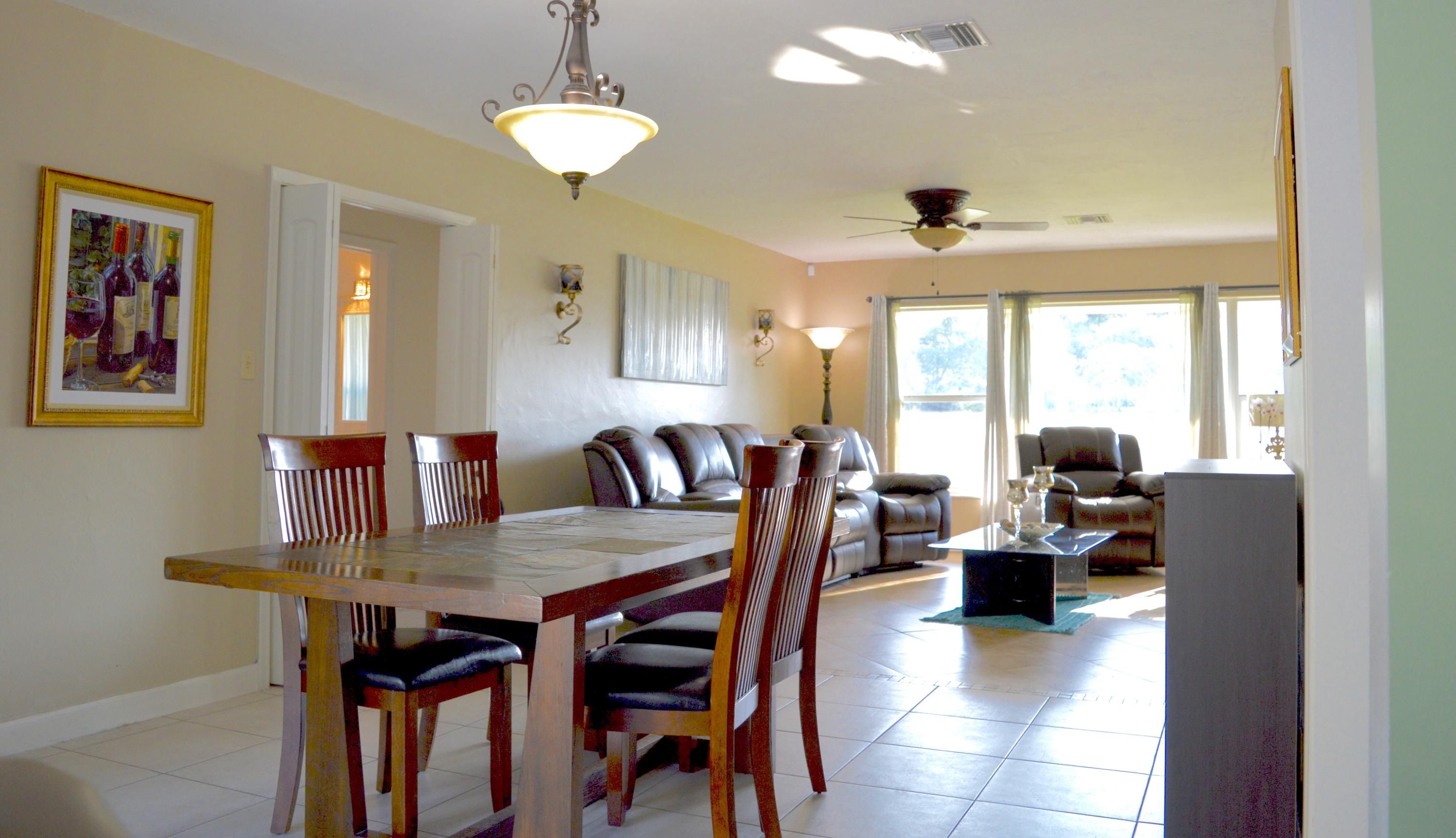 374 Northwest 12th Avenue Boca Raton, FL 33486 - Photo 9 of 37 dining room