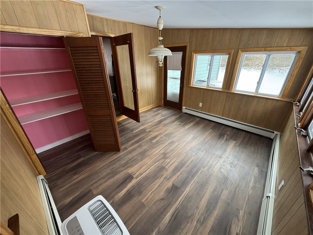 22 Overhill Road Warren, RI 02885 - Photo 5 of 17