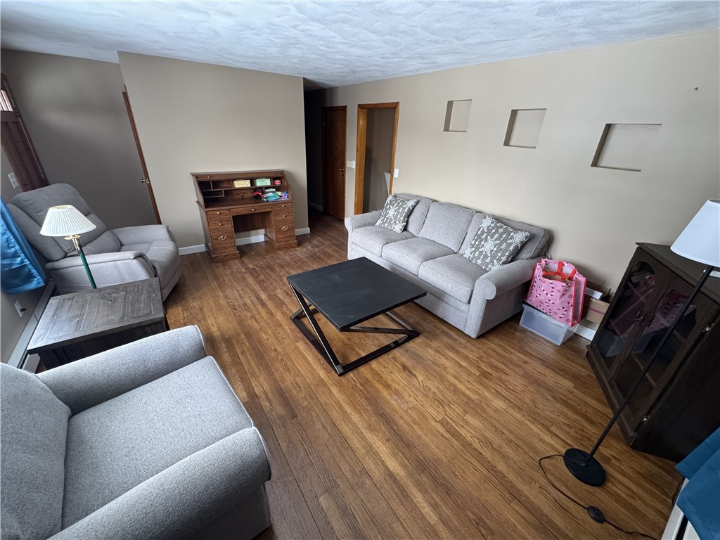 22 Overhill Road Warren, RI 02885 - Photo 7 of 17