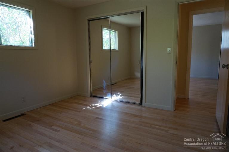 61210 Parrell Road Bend, OR 97702 - Photo 18 of 21 Additional Photo