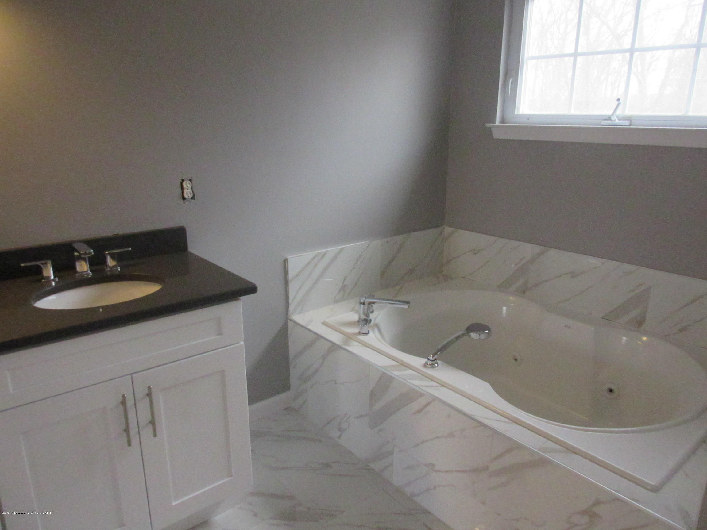 77 West Shenendoah Road Howell, NJ 07731 - Photo 18 of 35 IMG_1116