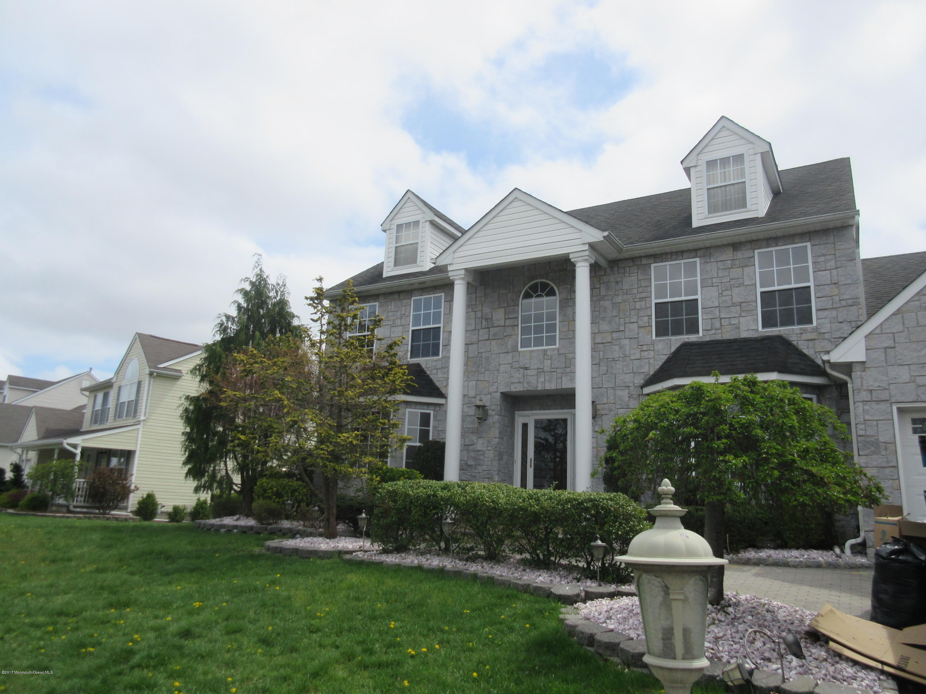 77 West Shenendoah Road Howell, NJ 07731 - Photo 2 of 35 IMG_1087