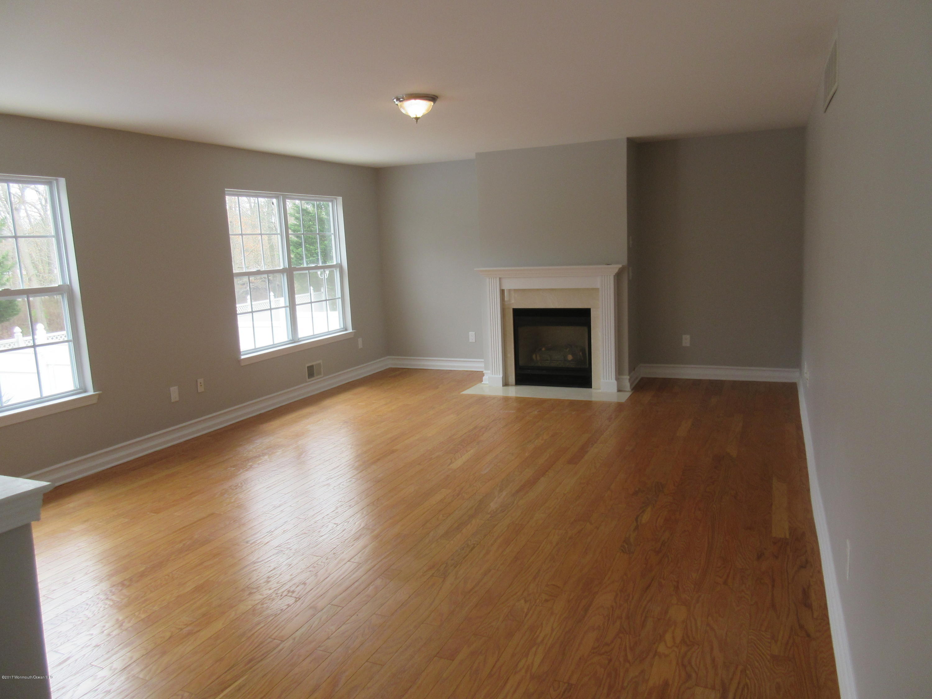 77 West Shenendoah Road Howell, NJ 07731 - Photo 7 of 35 IMG_1090