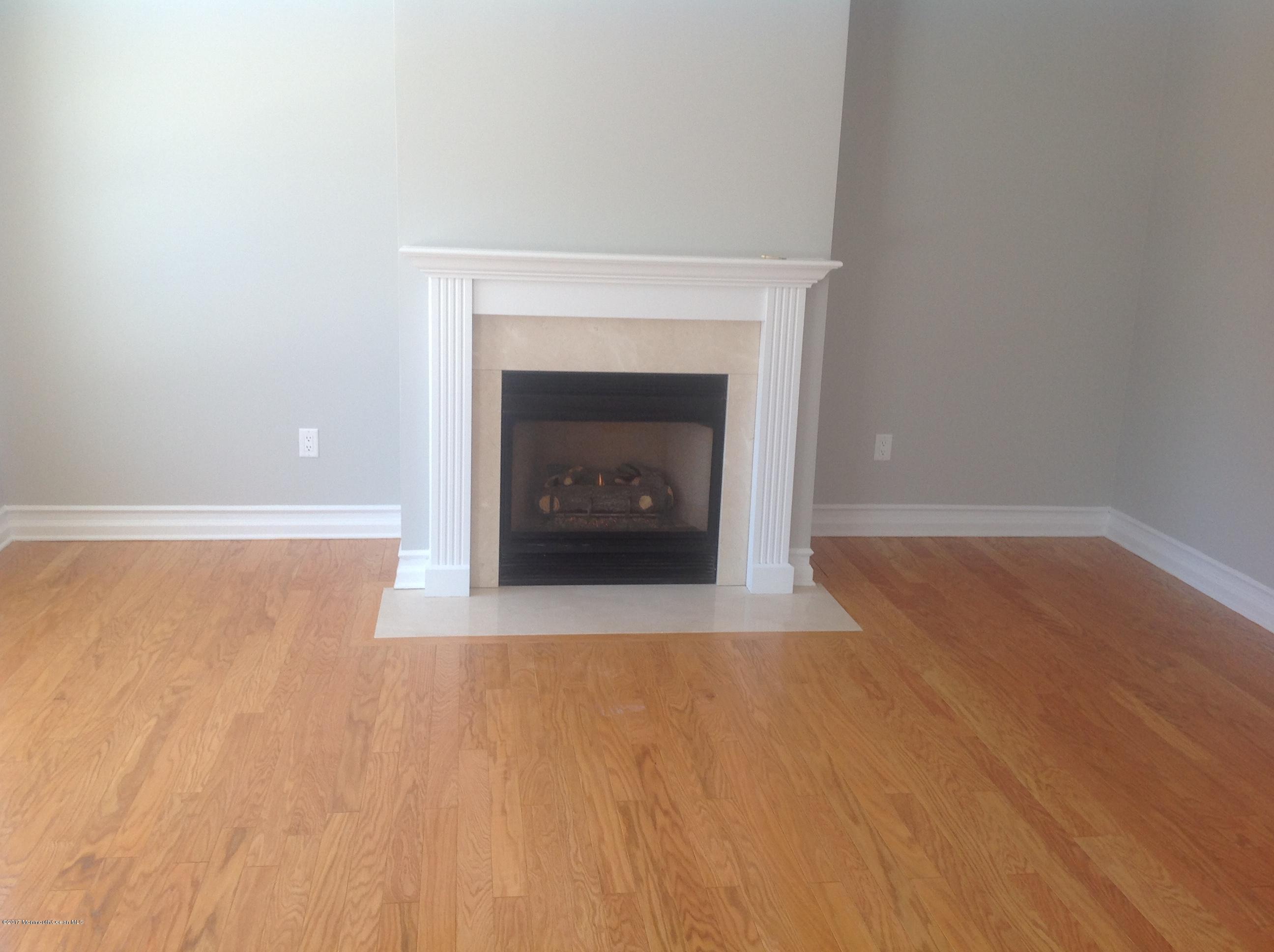 77 West Shenendoah Road Howell, NJ 07731 - Photo 8 of 35 image