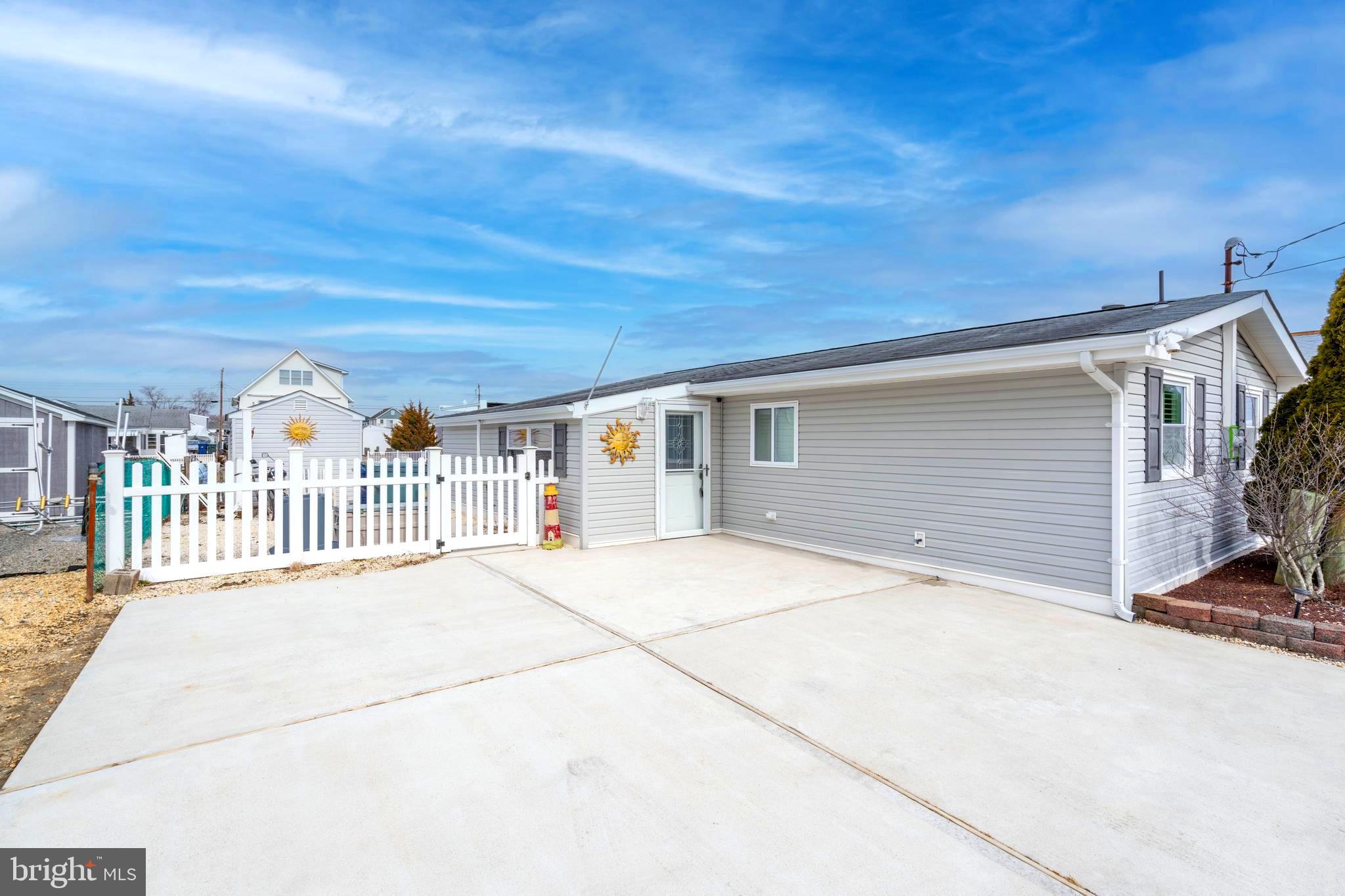 22 West Thames Road Tuckerton, NJ 08087 - Photo 33 of 42