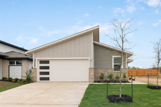 $1,895 | 220 Deserti Road, Leander, TX 78641