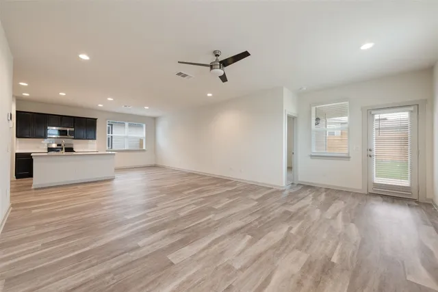 $1,895 | 220 Deserti Road, Leander, TX 78641