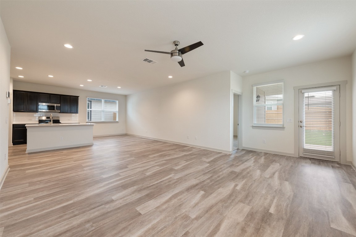 220 Deserti Road Leander, TX 78641 - Photo 4 of 16