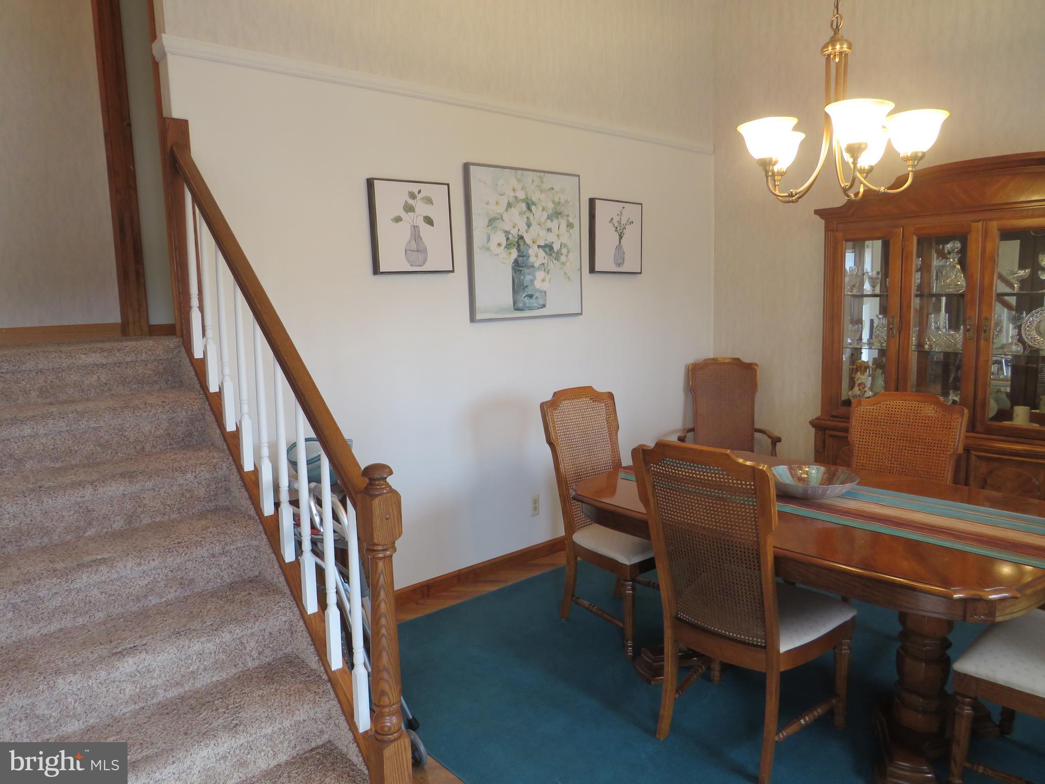 28 Hastings Road Hamilton, NJ 08620 - Photo 8 of 39