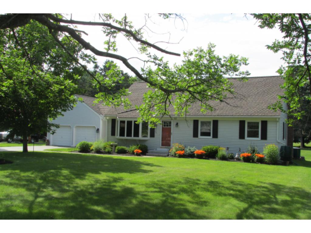 12 Grant Road Newmarket, NH 03857 - Photo 1 of 34 Gallery Image 1