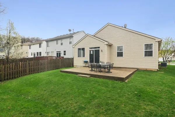 $395,000 | 1057 North Cornerstone Drive, Volo, IL 60020
