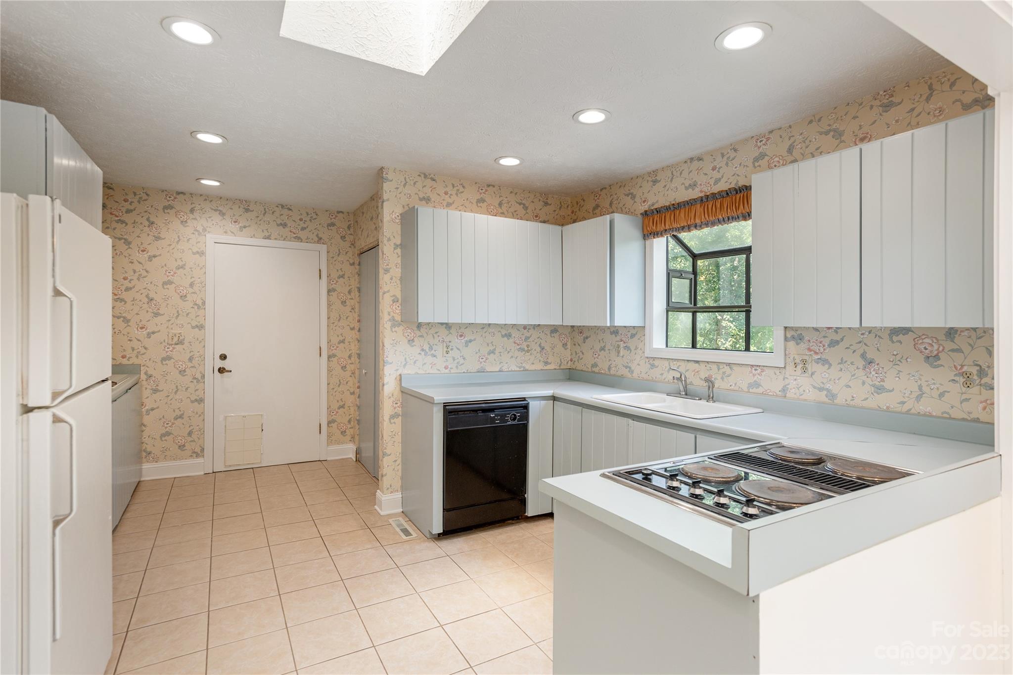6140 Brevard Road Etowah, NC 28739 - Photo 12 of 29 Gallery Image 12