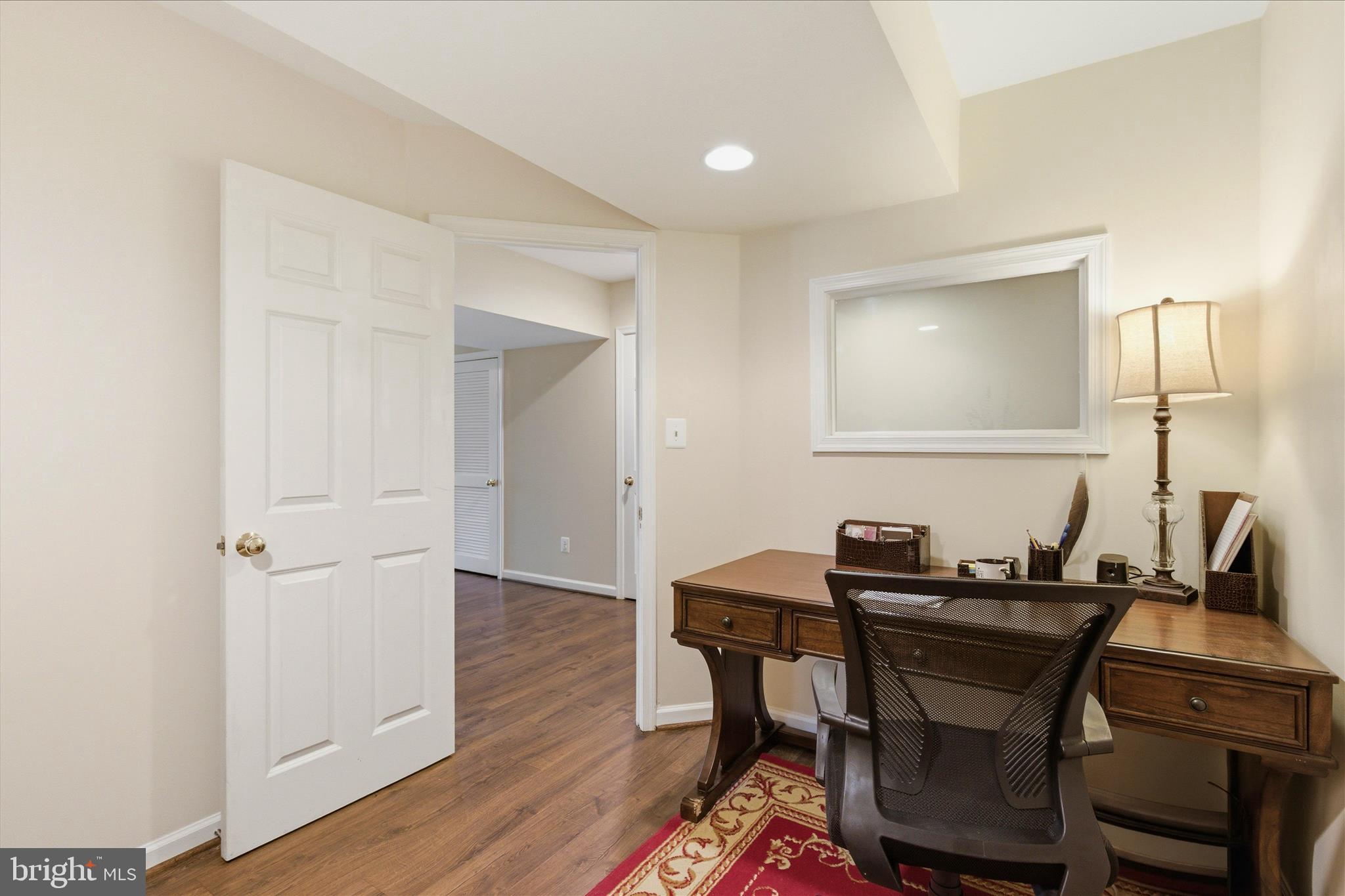 43605 Wembley Lane Chantilly, VA 20152 - Photo 20 of 41 2nd BR main level