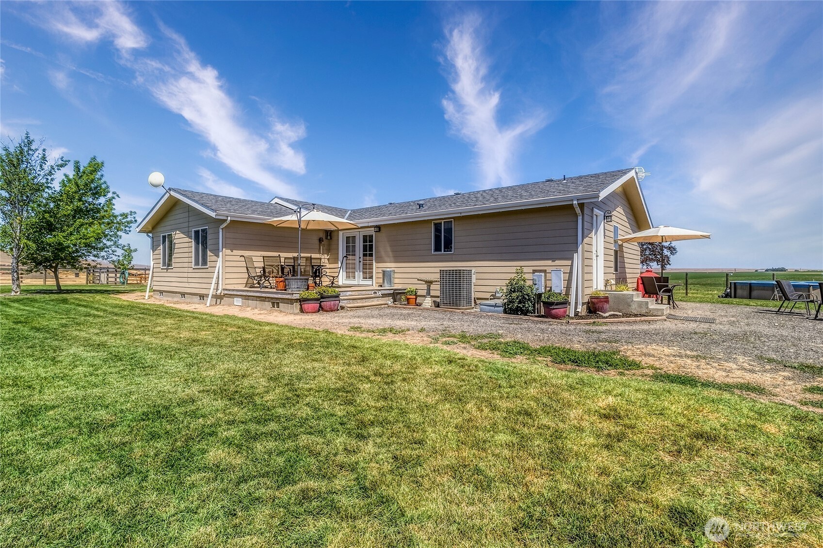 1247 Watson Loop Touchet, WA 99360 - Photo 27 of 40