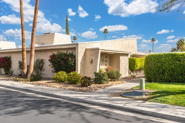 $2,800 | 1111 East Ramon Road, Unit 34, Palm Springs, CA 92264