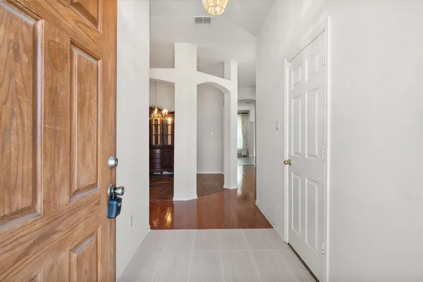 $2,600 | 6705 Terrace Glen Drive, Arlington, TX 76002