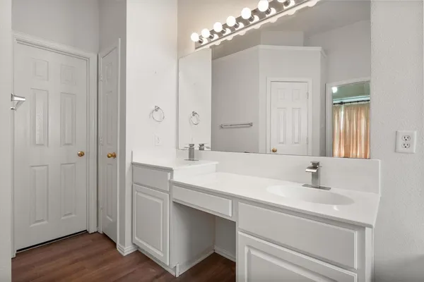 $2,600 | 6705 Terrace Glen Drive, Arlington, TX 76002