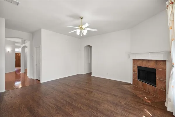 $2,600 | 6705 Terrace Glen Drive, Arlington, TX 76002