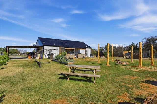 a view of a entertaining space