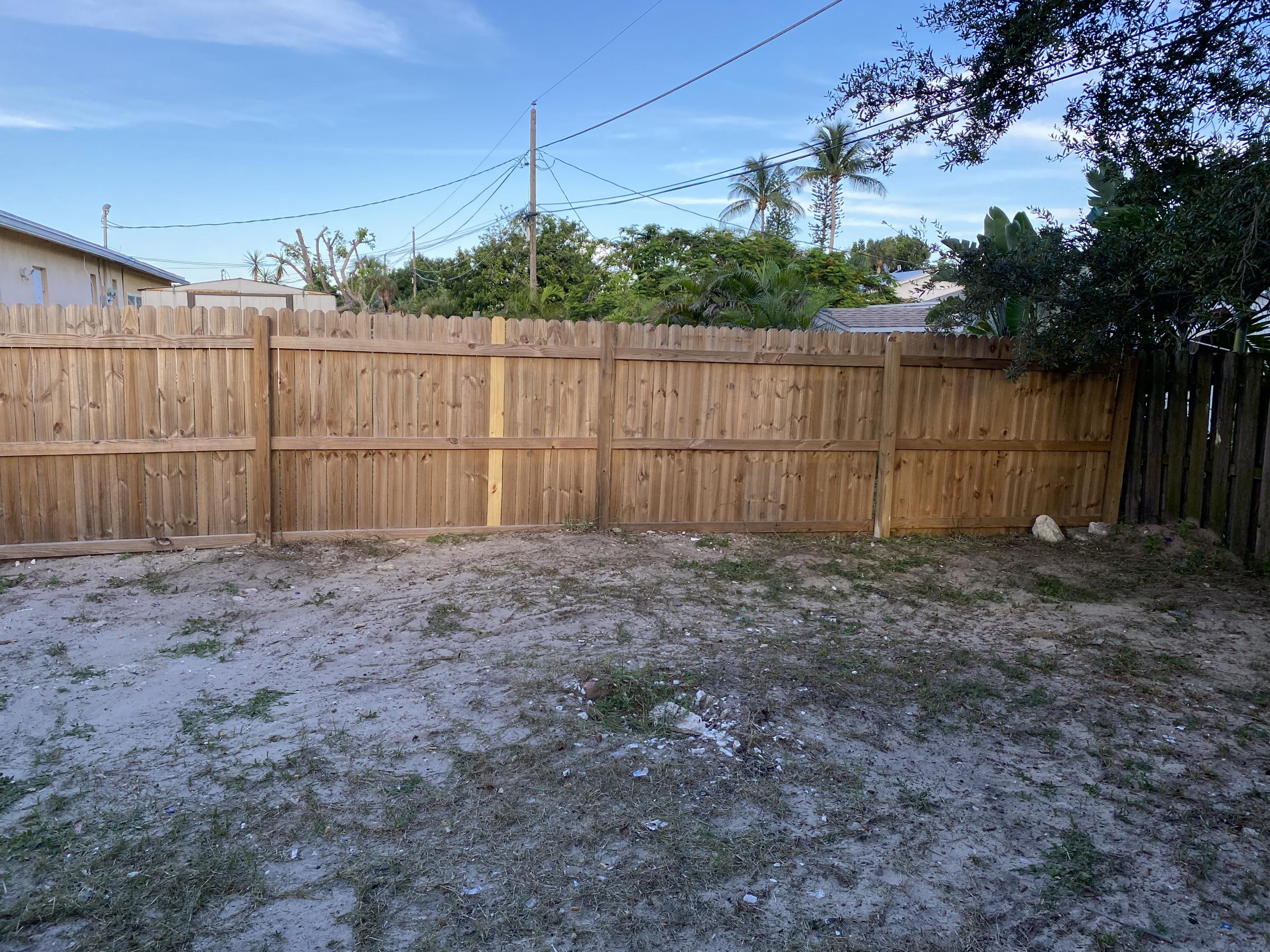 2190 Northeast Rustic Way Jensen Beach, FL 34957 - Photo 18 of 19 IMG-1877