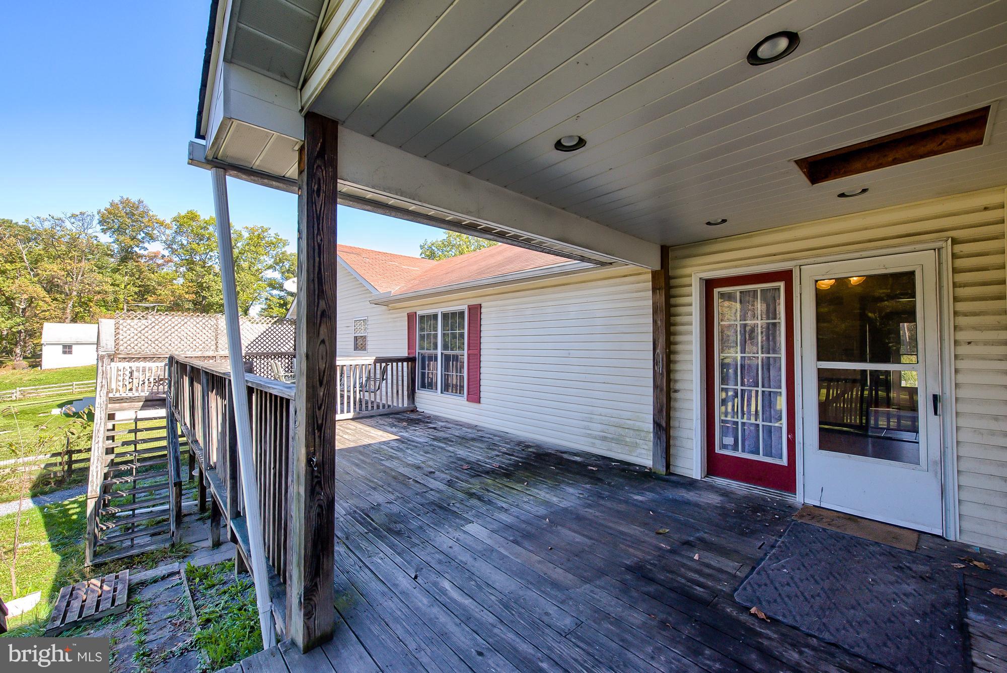 7128 Linganore Road Frederick, MD 21701 - Photo 24 of 30 Covered entrance on deck