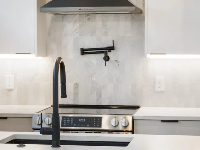 $5,550,000 | 5507 Clay Avenue, Unit 1A 1B 1C 2A 2B 2C, Austin, TX 78756